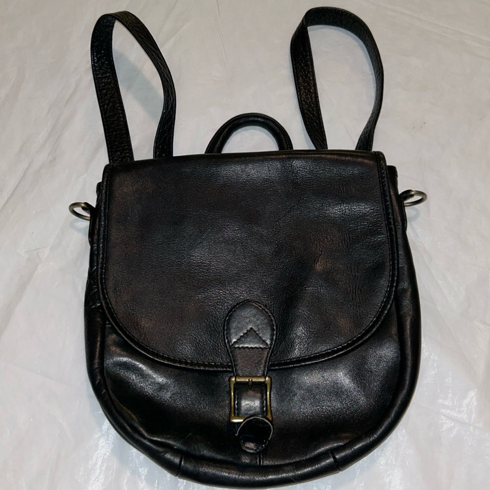 USED….Hobo International Convertible Leather Crossbody Backpack Saddl…